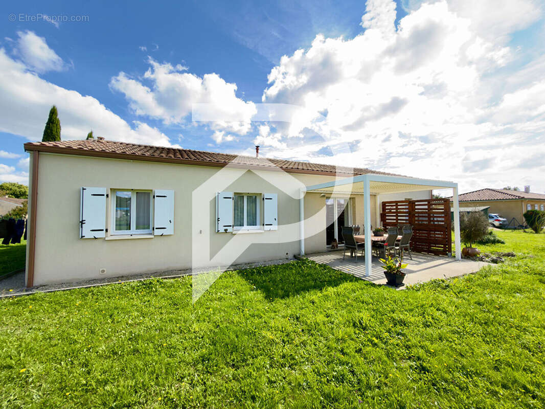 Maison à MOULEYDIER