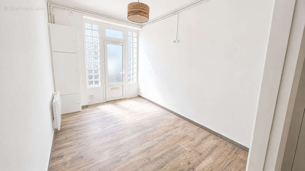 Dax - centre ville-T3 sans travaux - photo 3