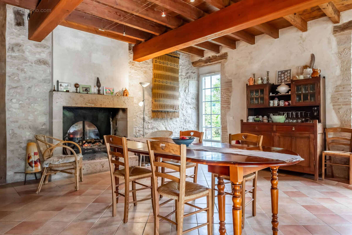 Country property - photo 17