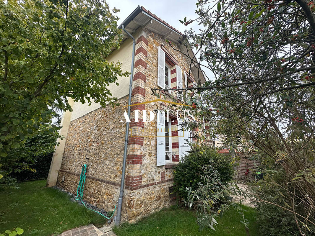 Maison à SAINT-LEU-LA-FORET