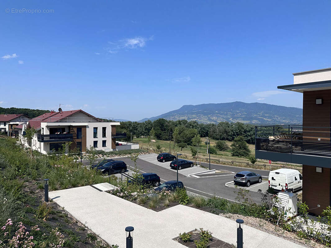 Appartement à REIGNIER