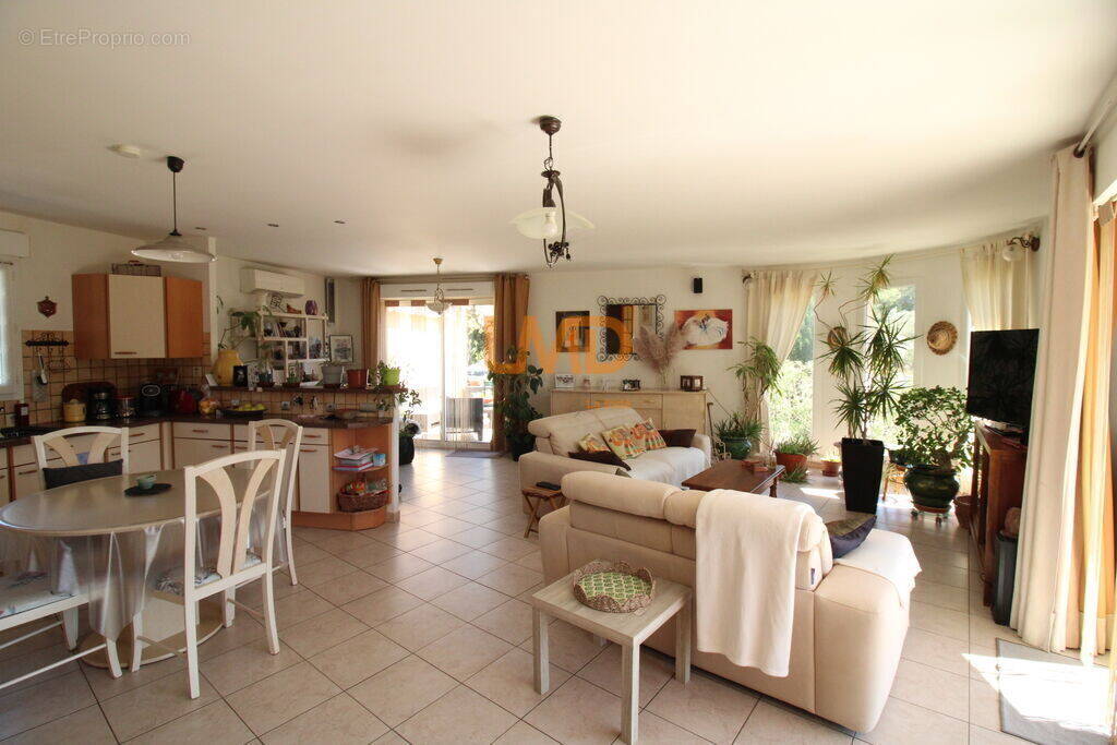 Maison à ROUSSON