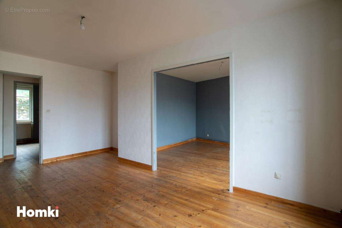 Appartement à LA SEAUVE-SUR-SEMENE