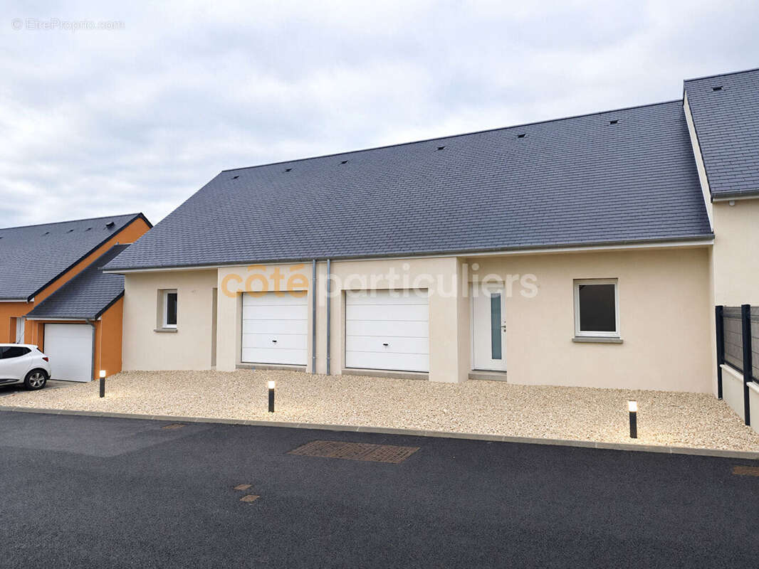 Maison à MARCEY-LES-GREVES