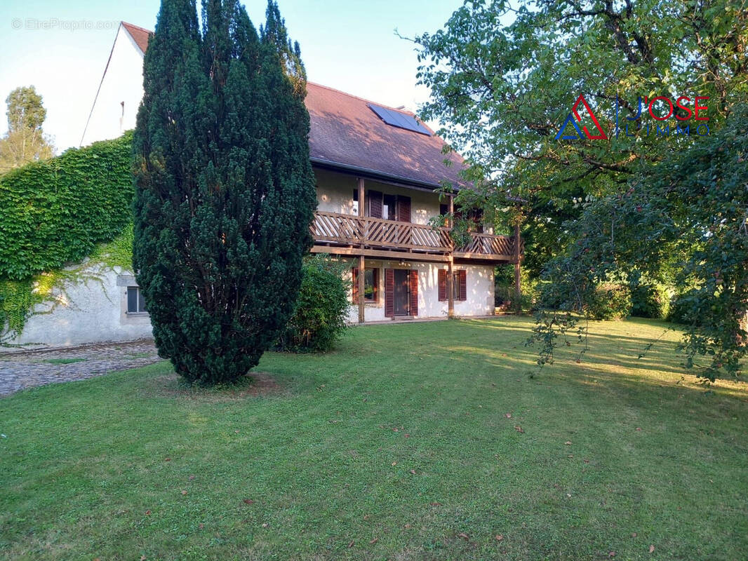 Cadre de vie rare - Maison à CRISSEY