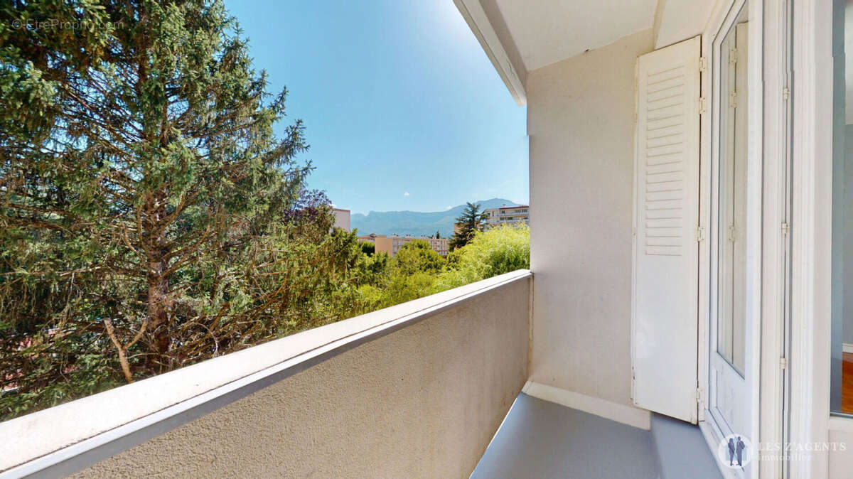 Appartement T3 de 64m2 avec balcon + cave + place de parking - photo 3