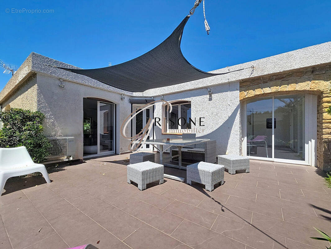Maison à SIX-FOURS-LES-PLAGES