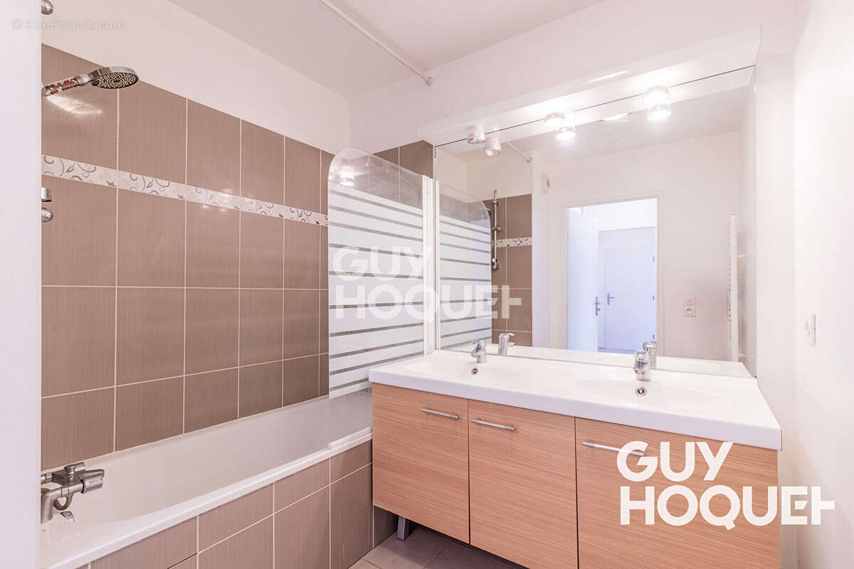 Appartement à ATHIS-MONS