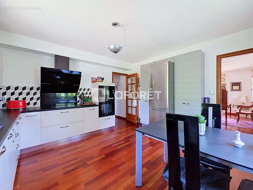 maison néo-béarnaise avec piscine ORTHEZ - 7 pièce(s) - 169m² - photo 8