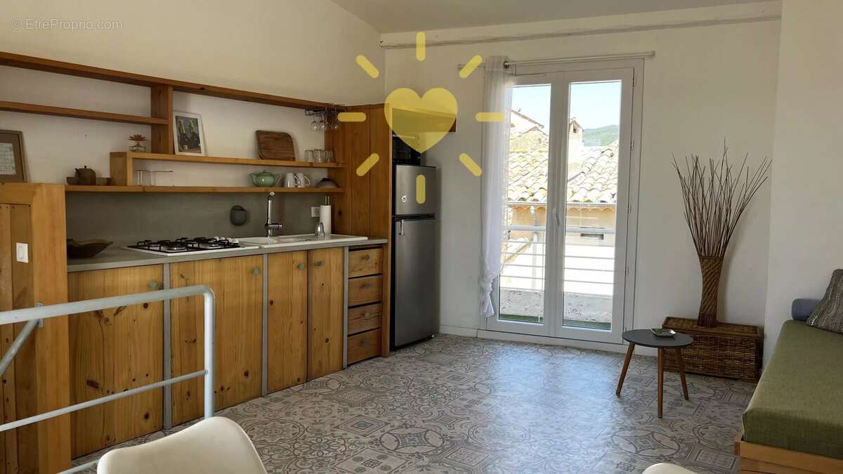 Appartement à CLAVIERS