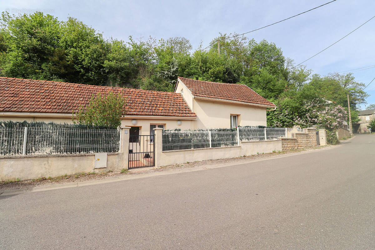 Maison à VELARS-SUR-OUCHE