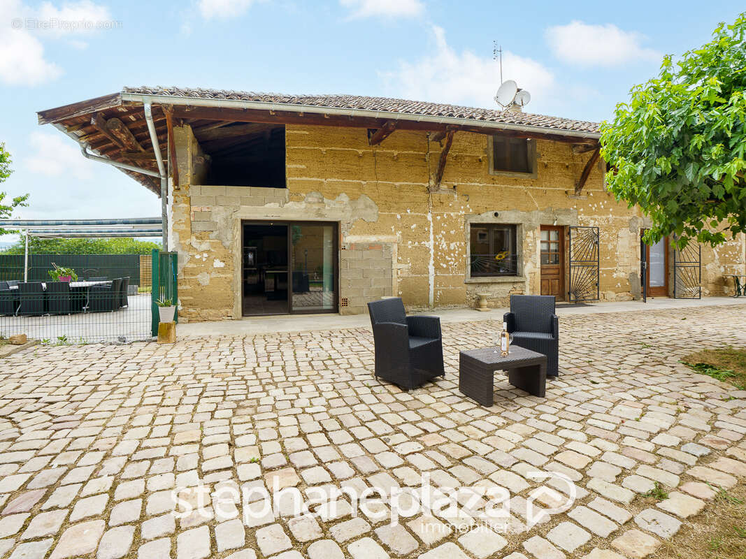 Maison à GRIEGES