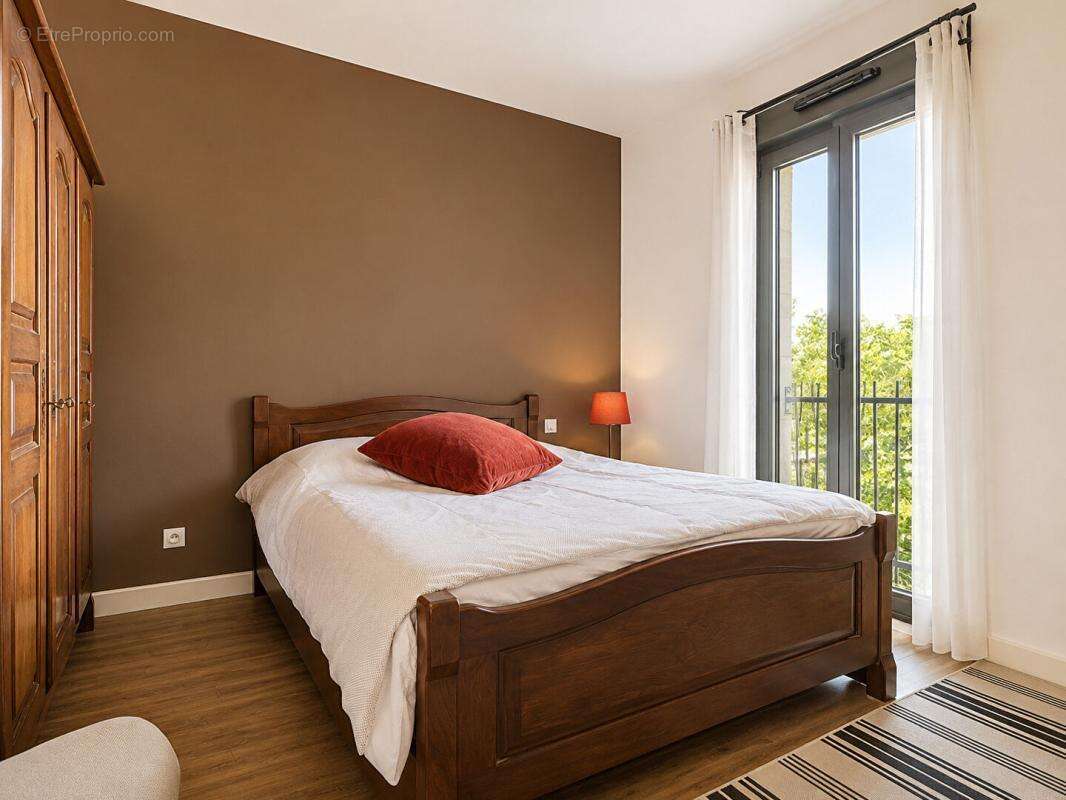 Vente Maison 240m2 FLOIRAC (33270) - photo 11