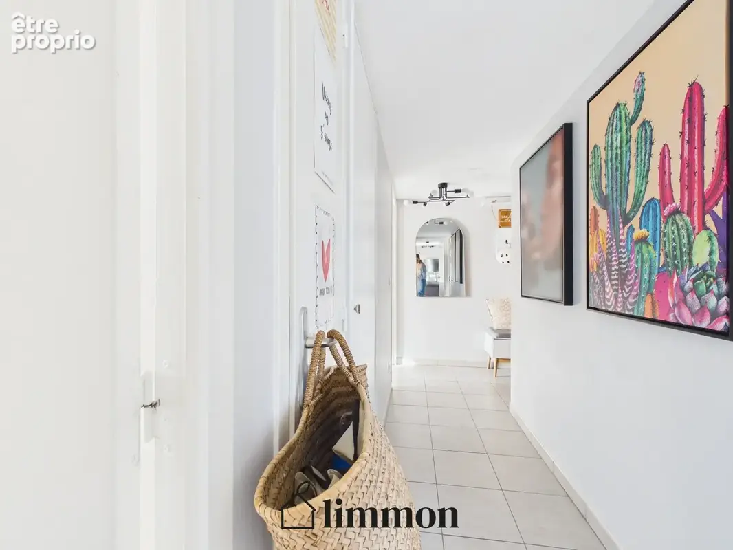 Appartement 78 m² à Rillieux-La-Pape  - photo 2