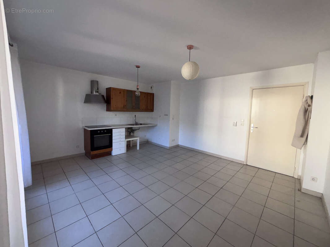 Appartement à MARSEILLE-7E