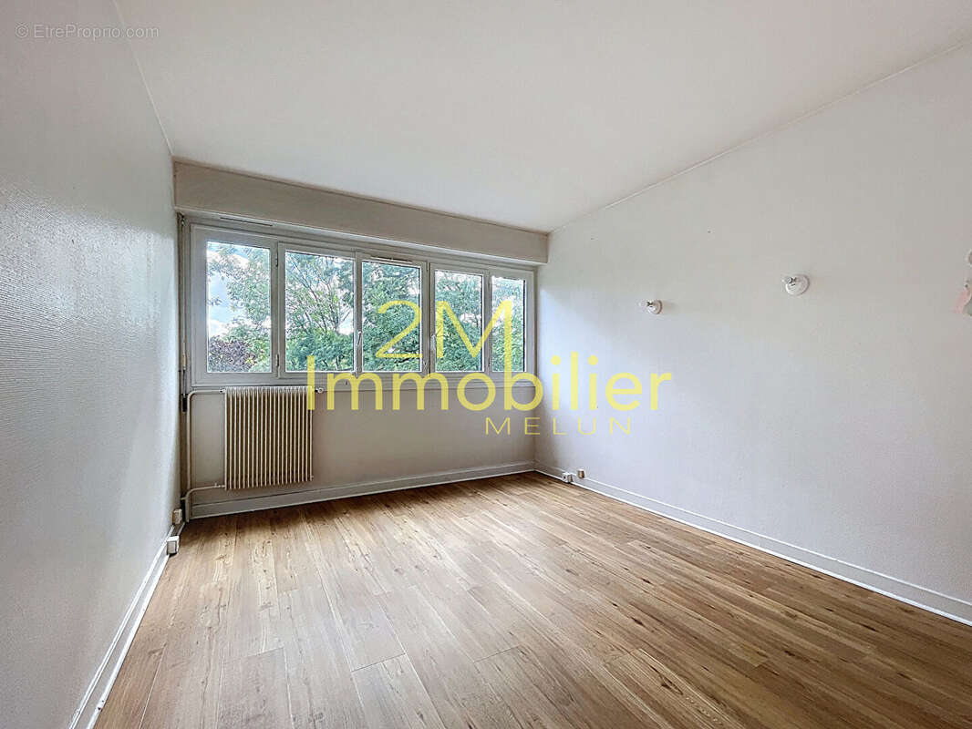 Appartement à VAUX-LE-PENIL