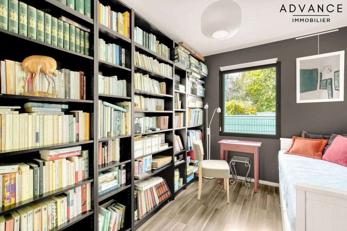 Maison à SAINT-NAUPHARY