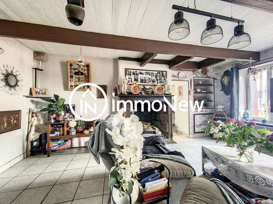 Maison à DONVILLE-LES-BAINS