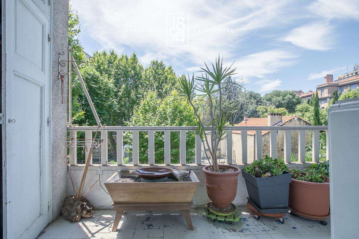 Appartement à MARSEILLE-8E