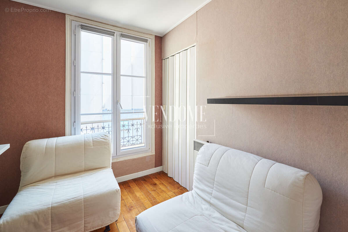 Appartement à PARIS-10E