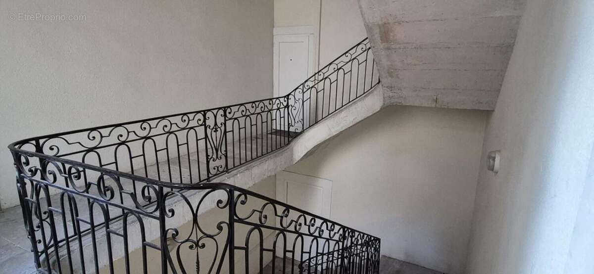 Appartement à SERVIAN