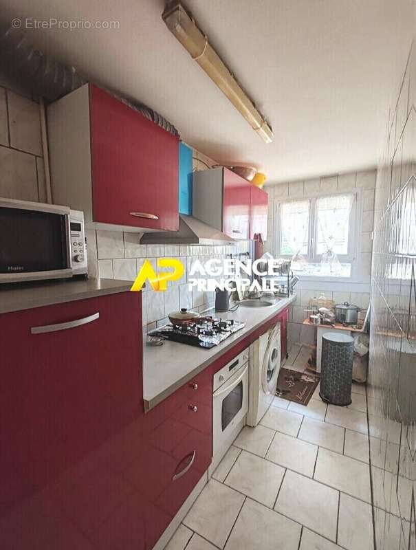 Appartement 4 pièces, 2 chambres avec parking et cave - photo 4
