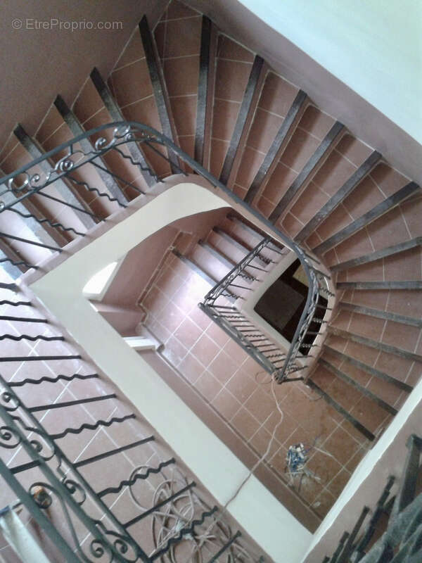 Appartement à MARSEILLE-1E