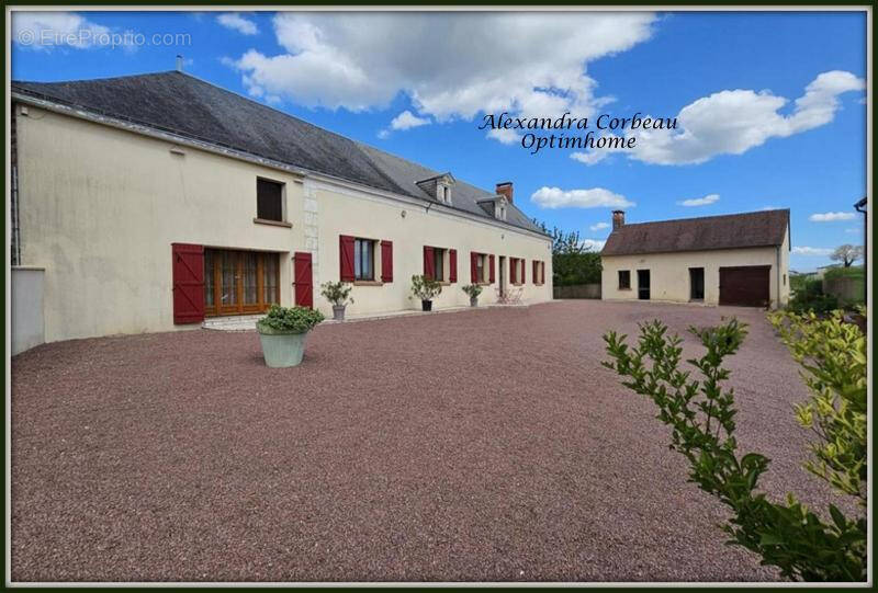 Maison à VERNEIL-LE-CHETIF
