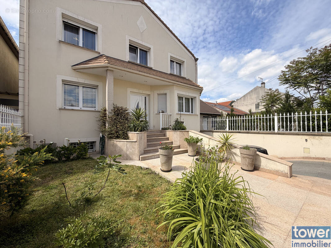 Maison à DRANCY