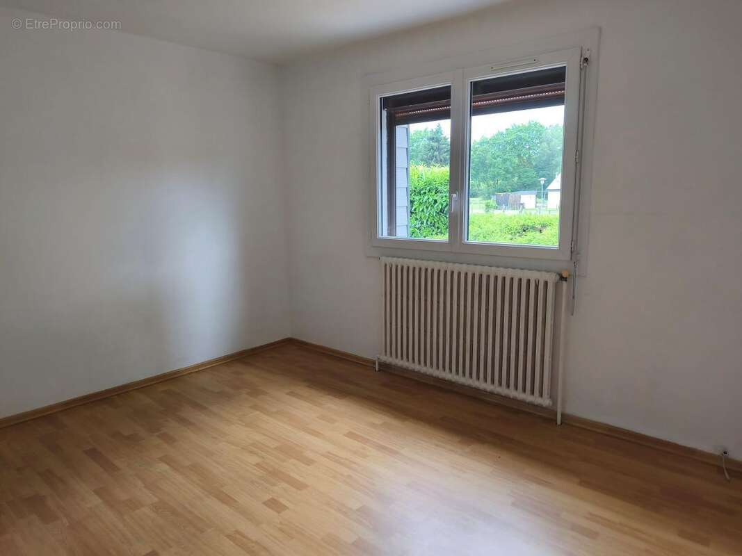 Maison à LA FERRIERE-AUX-ETANGS