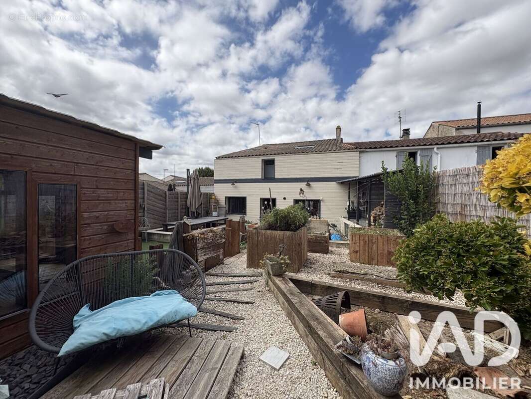 Maison 99 m² à Thaire  - photo 9