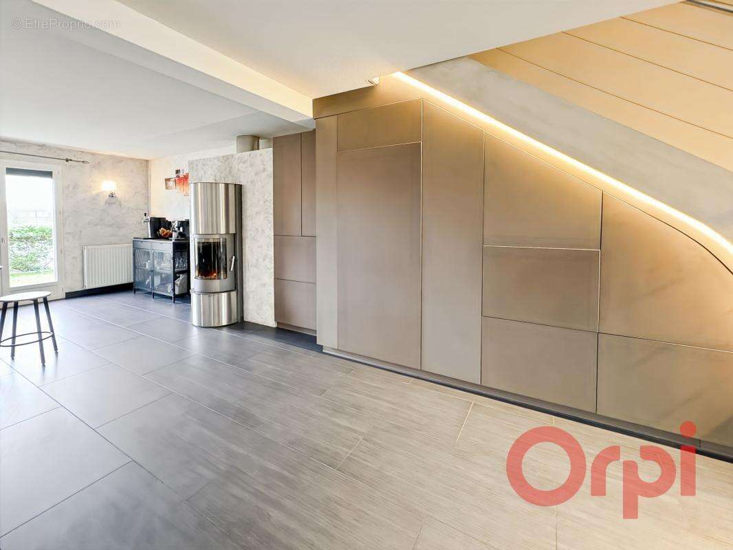 Maison à COSNE-D'ALLIER