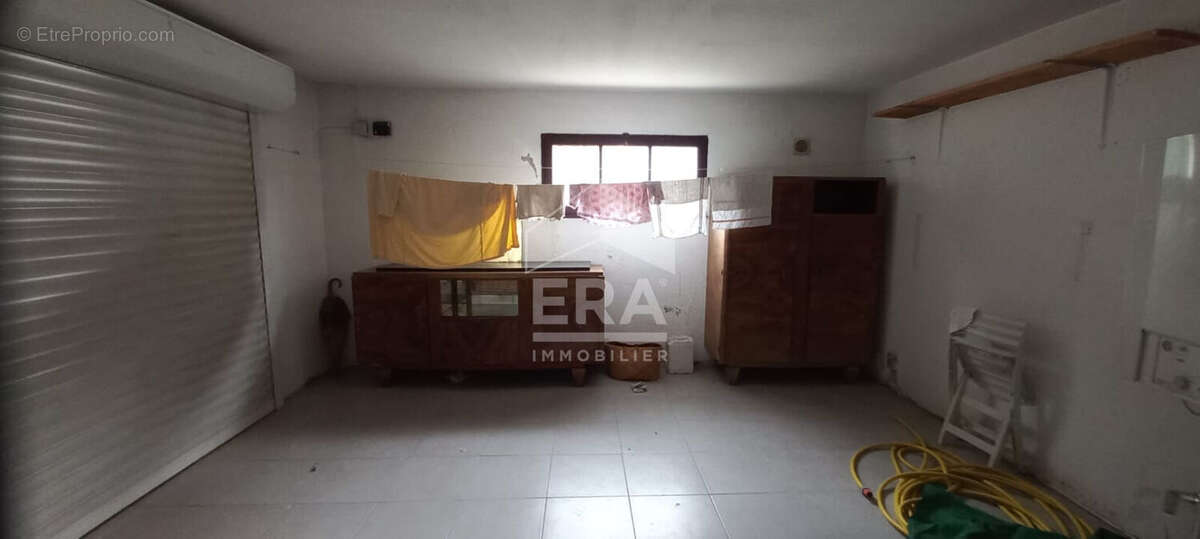 Maison à SIMIANE-COLLONGUE