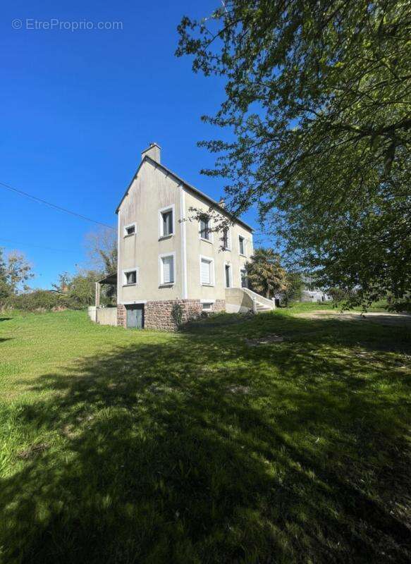 Maison à SAINT-GILLES