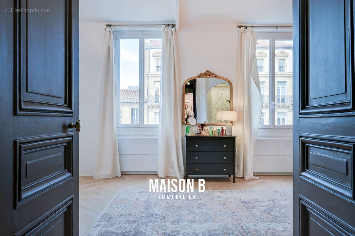 Appartement à MARSEILLE-6E