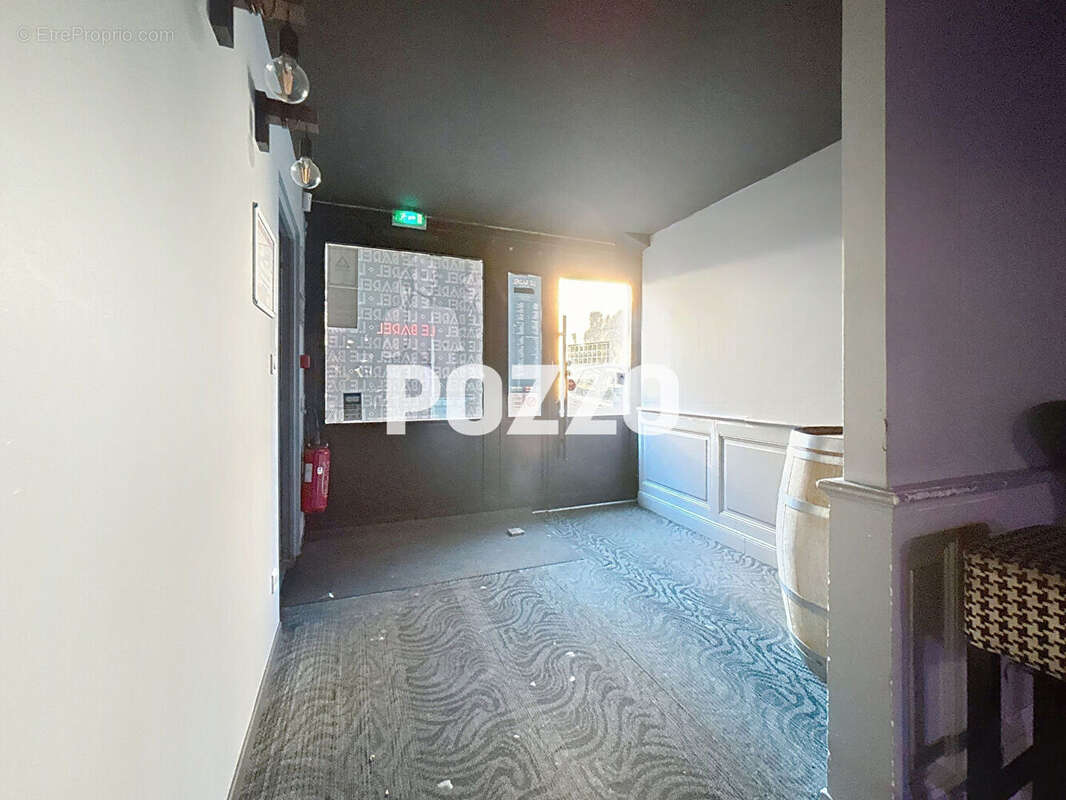 Commerce à AGON-COUTAINVILLE