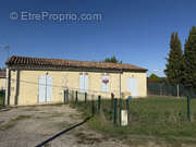 Maison à SAINT-SULPICE-DE-FALEYRENS