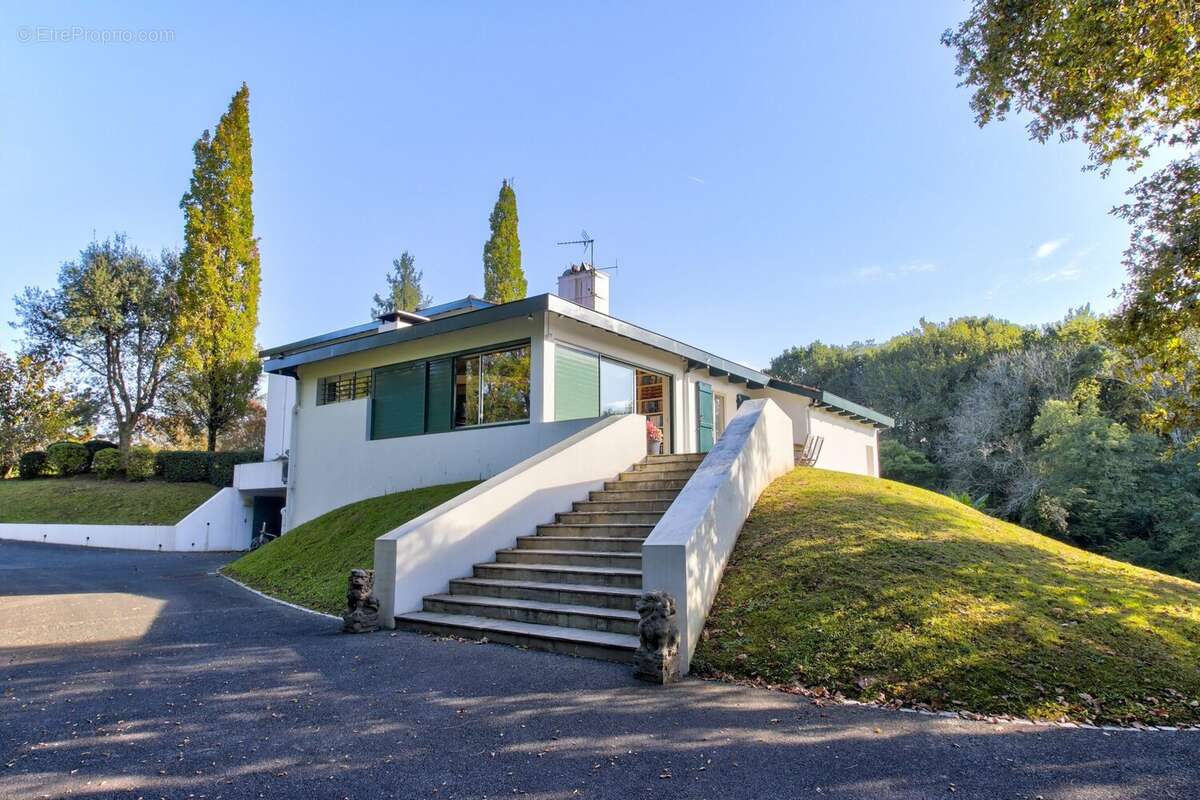 Maison à MOUGUERRE