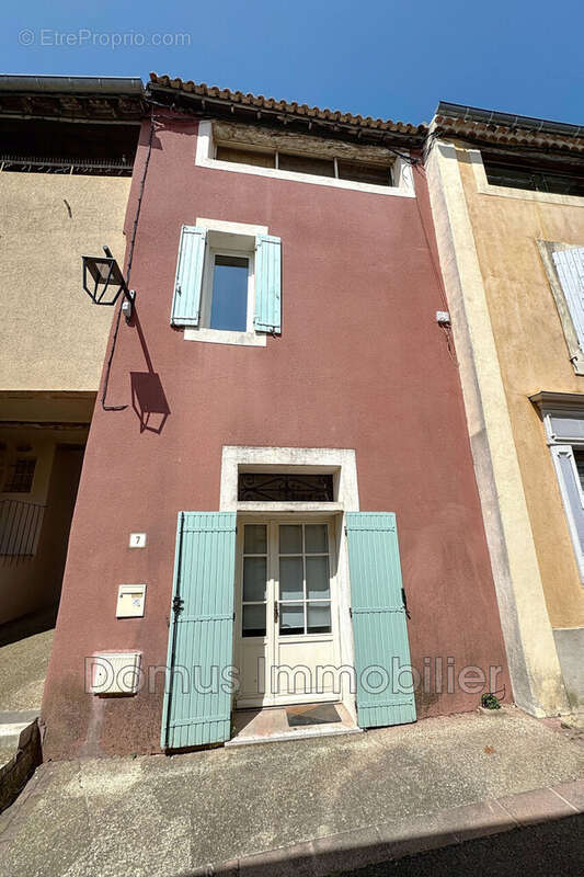 Maison à CHATEAUNEUF-DE-GADAGNE