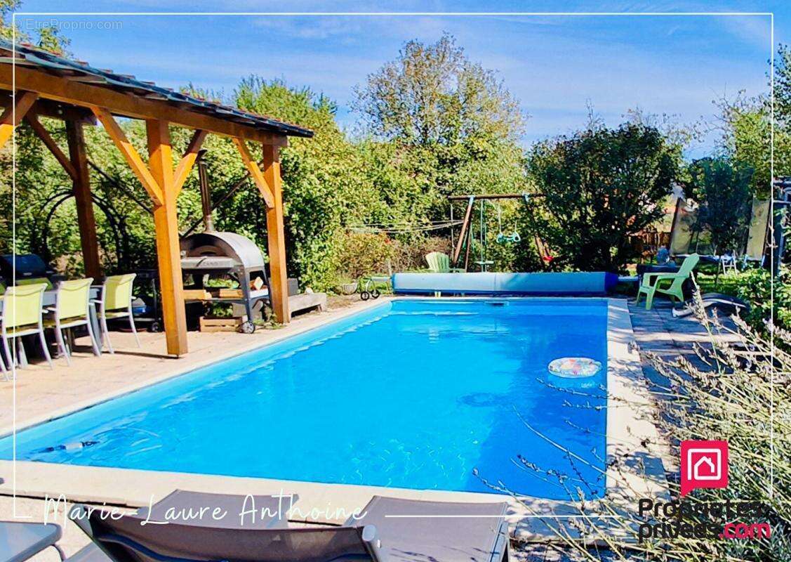 Maison à PIERRE-DE-BRESSE