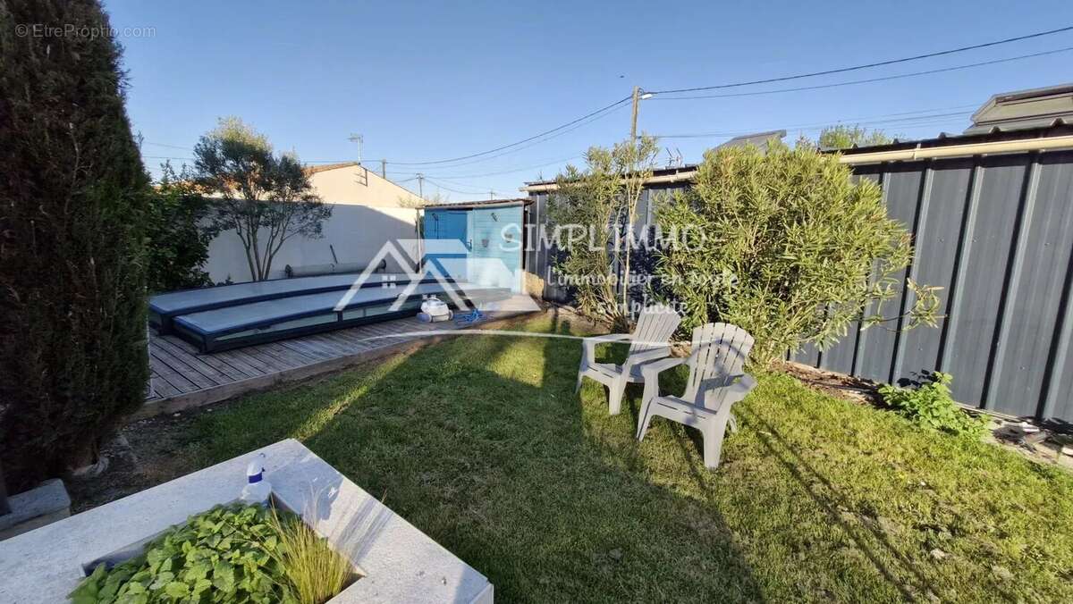 Maison à SAINT-SULPICE-D&#039;ARNOULT