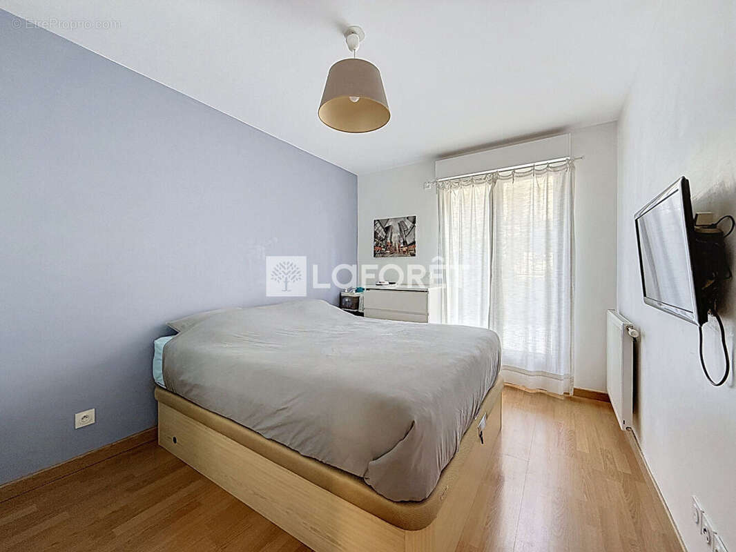 Appartement à LE PLESSIS-ROBINSON
