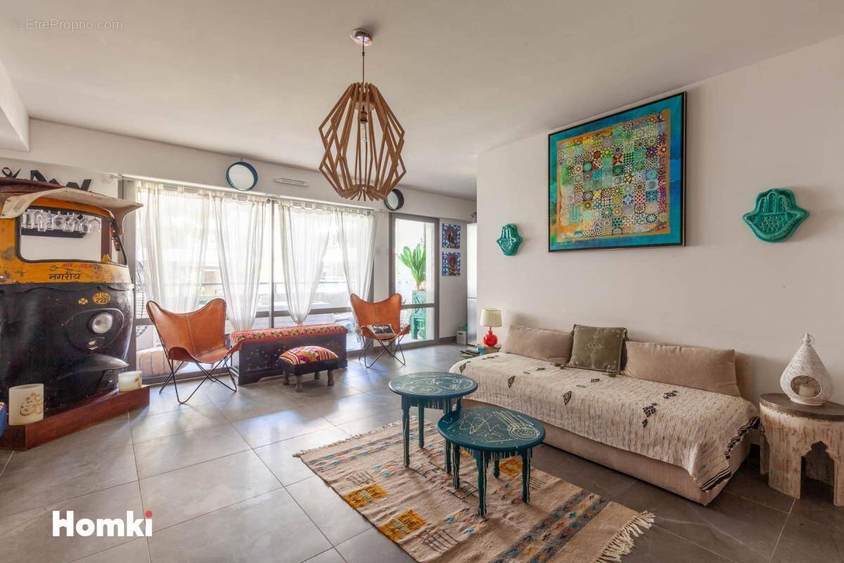 Appartement à MARSEILLE-8E