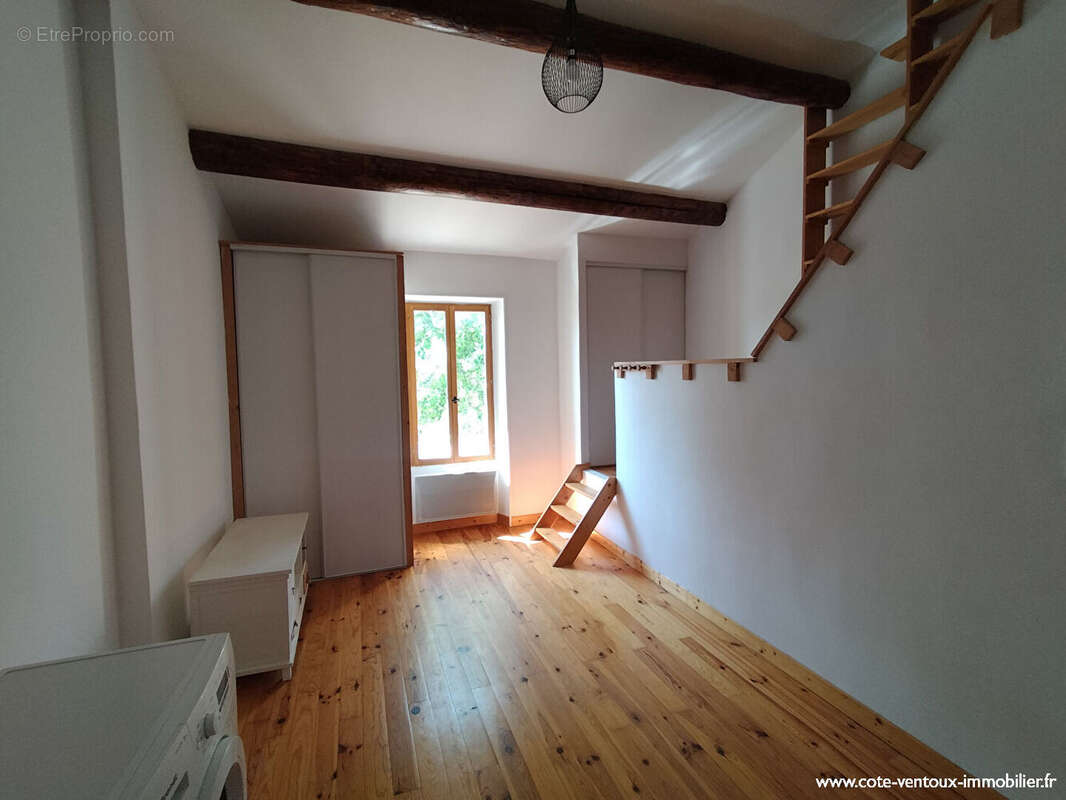 Très bel appartement 55 m² - Jardins privatifs , terrasse et stationnements - photo 6