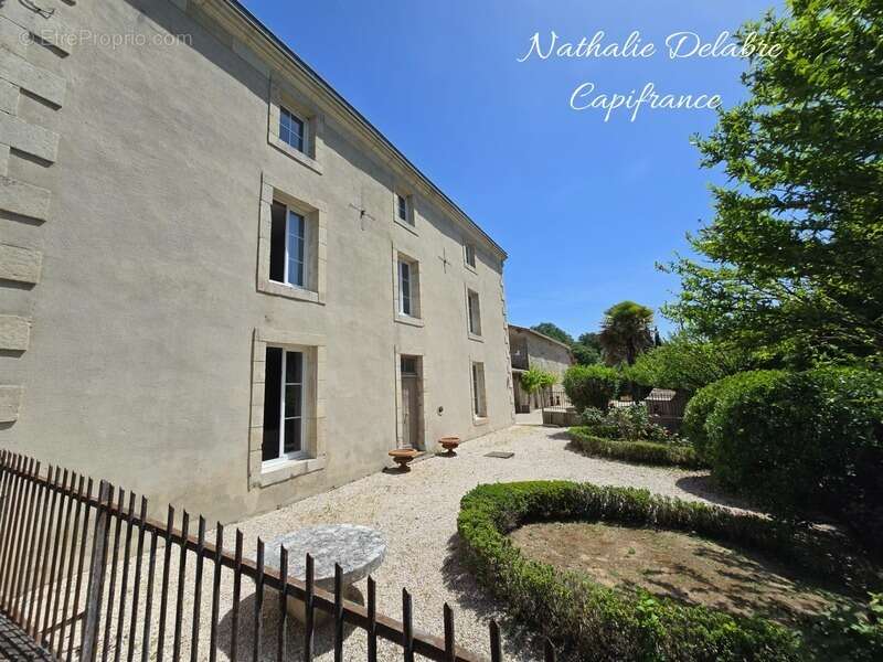 Maison à NANTEUIL