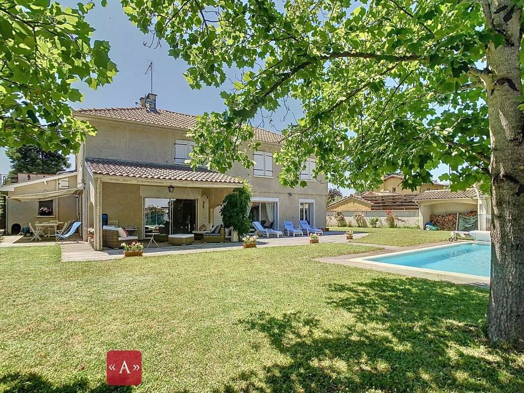 Maison à BUZET-SUR-TARN