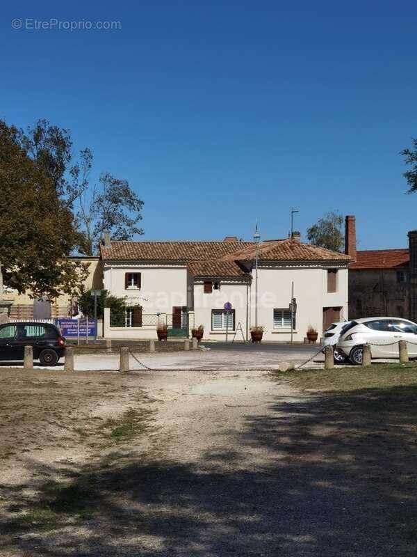 Maison à SAINT-LAURENT-D'ARCE