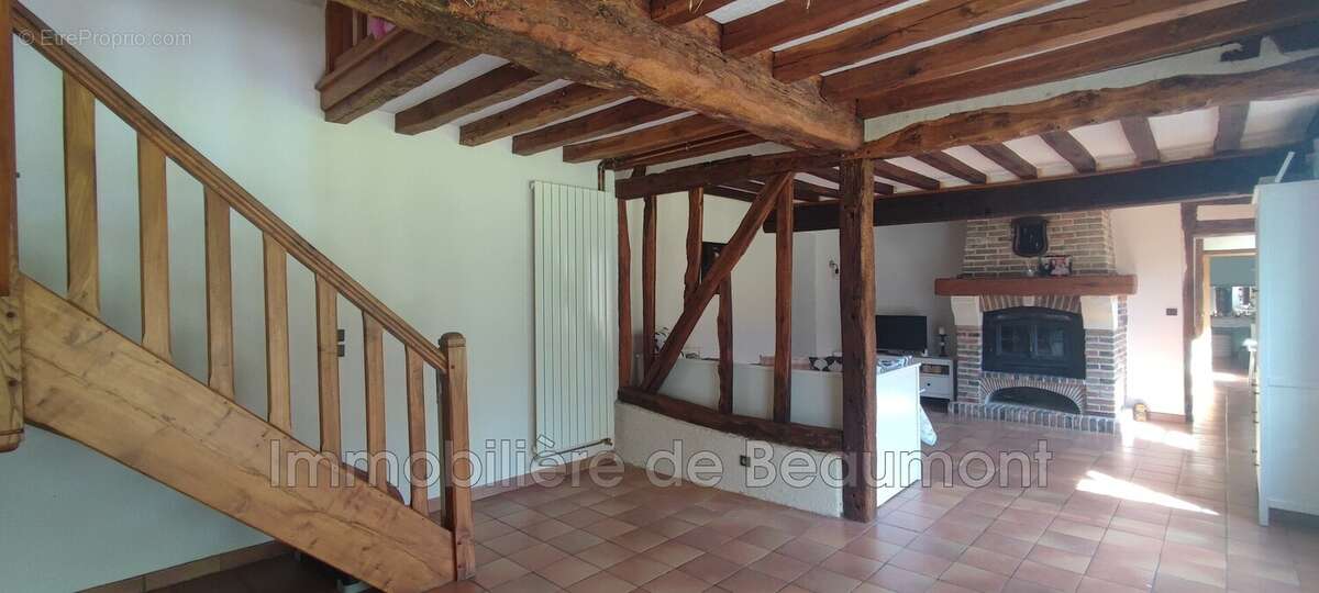 Maison à BEAUMONT-LE-ROGER