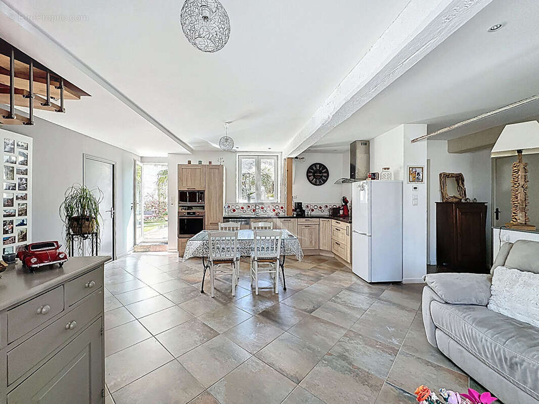 Maison à BEAUFORT-EN-VALLEE