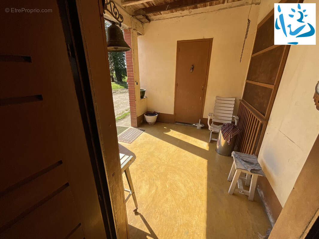 Maison à COMBEROUGER